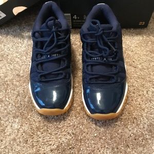 Jordan retro 11s